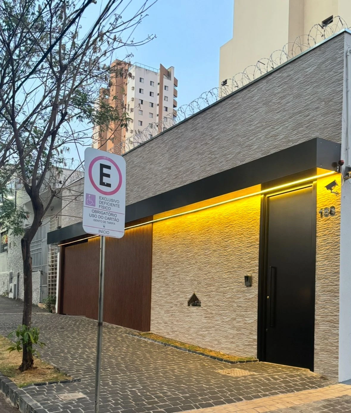 consultório - Angélica 01